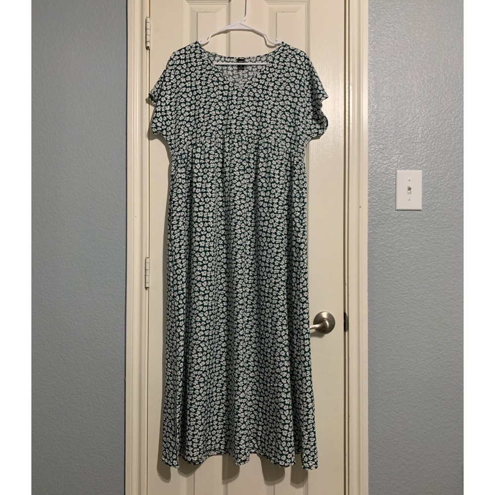 Emery Rose Dress